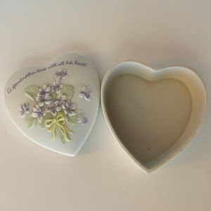 Vintage 1980 “A Grandmother Loves With All Her Heart” Porcelain Trinket Box